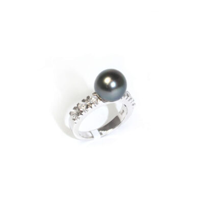 Modern Design Tahitian Black South Sea Pearl Ring