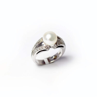 Pearl and Diamond Dress Ring