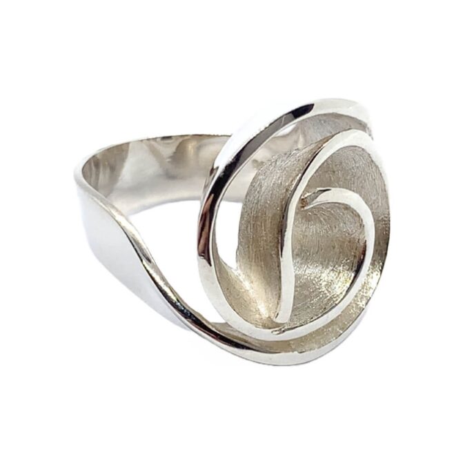 Modern Chunky Swirl Ring
