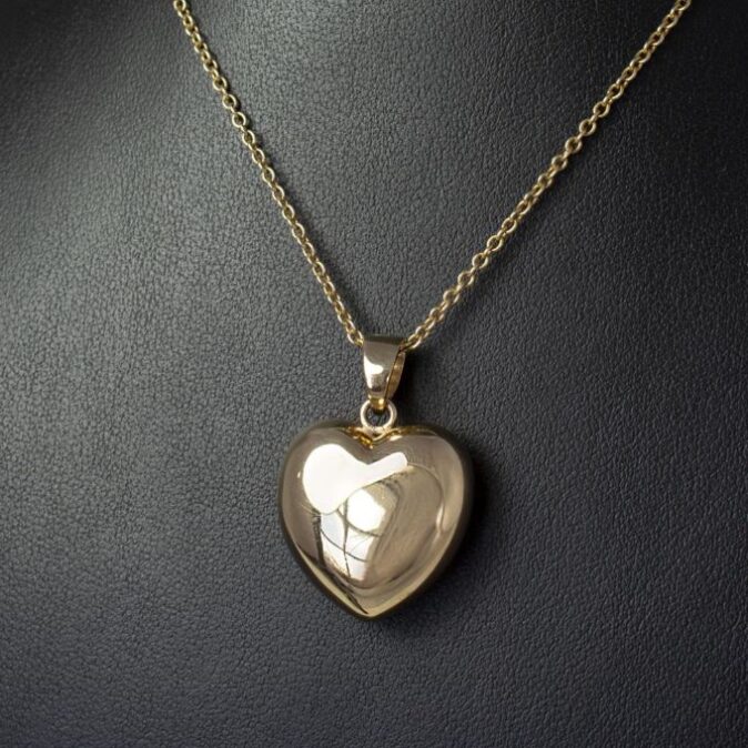 Classical Heart Pendant - Image 3
