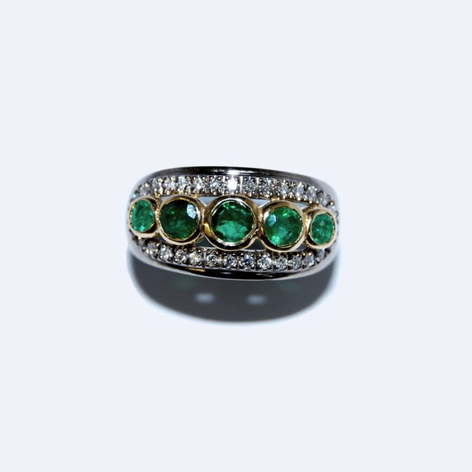 Modern Emerald Dress Ring - Image 2